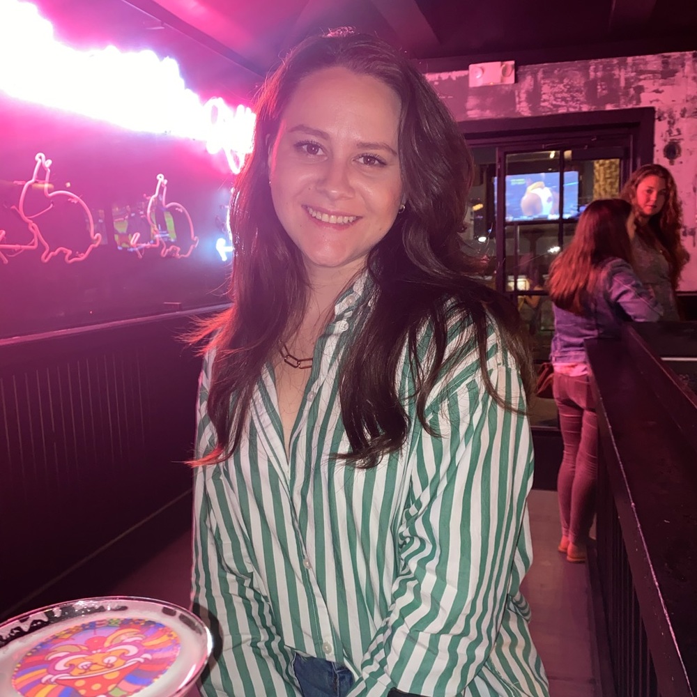Meet your Posher, Alexis
